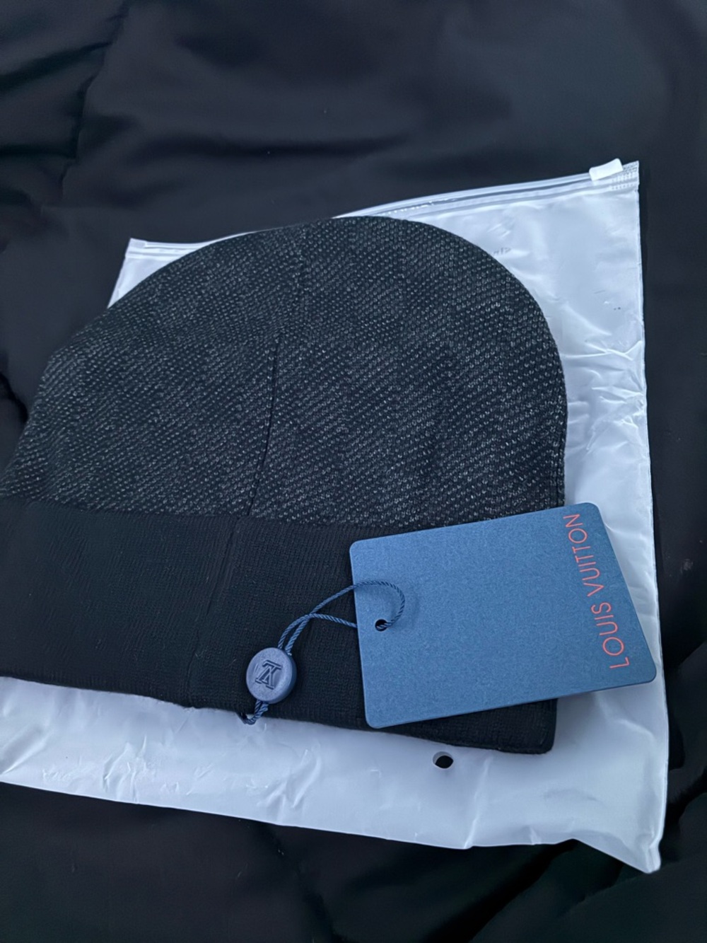 Louis Vuitton Black Knit Beanie with LV Patch - Picture 4 of 4